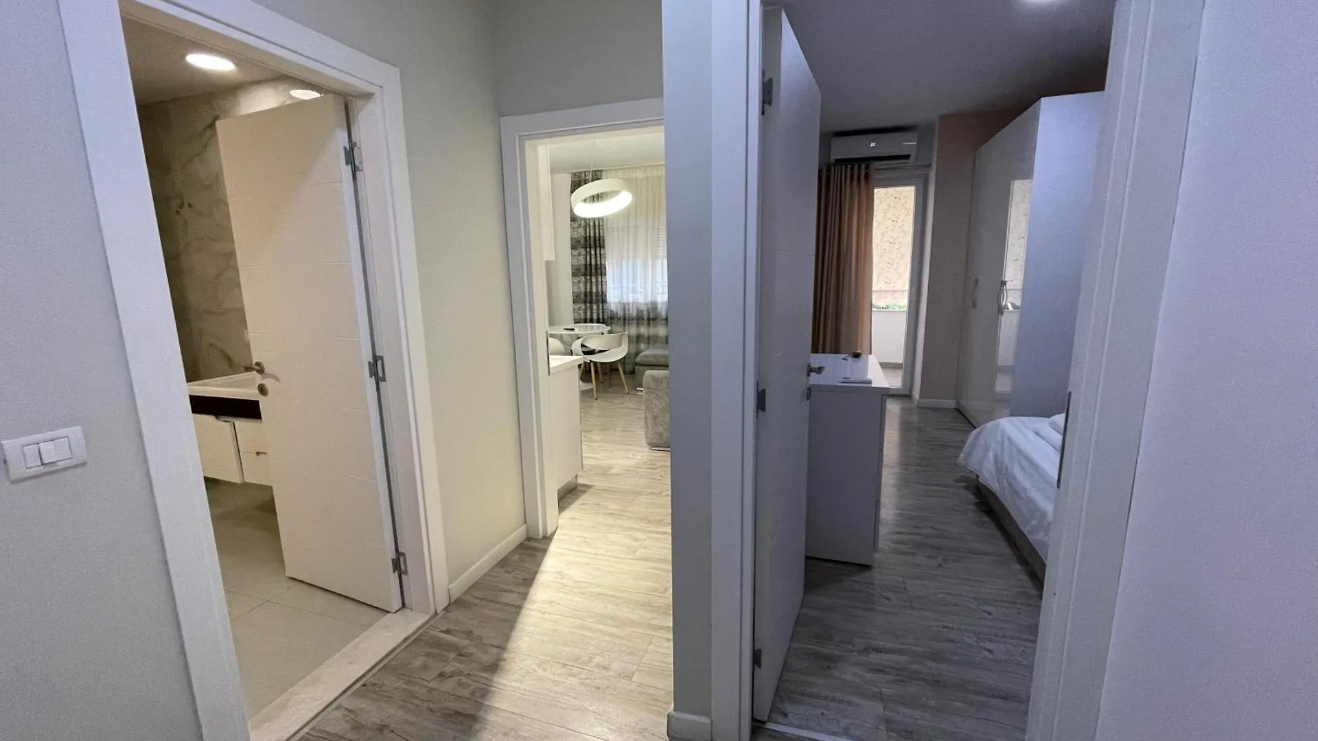 Διαμέρισμα Boutique 3 - Cozy Central 1-Bedroom Αλβανία