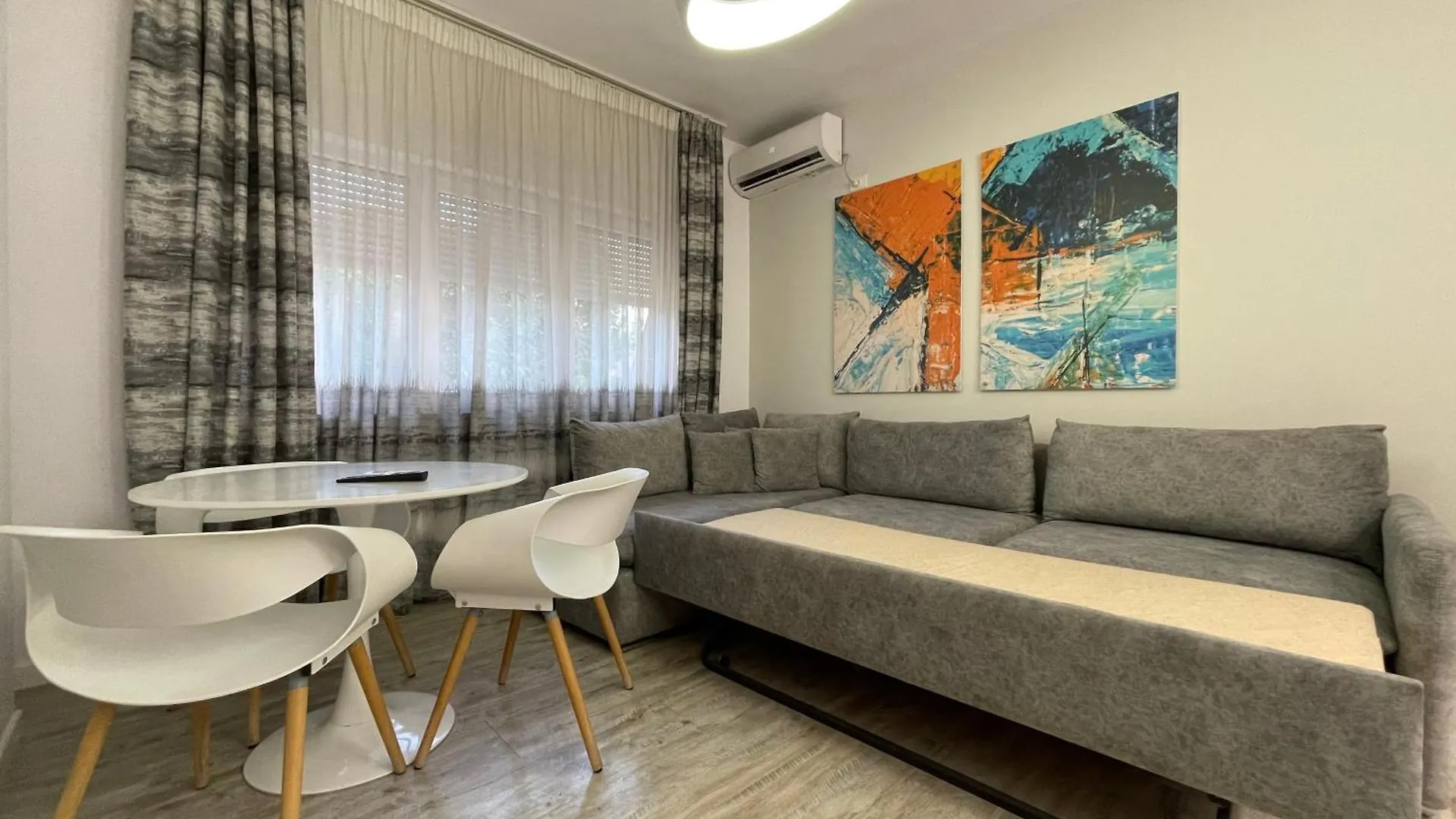 Boutique 3 - Cozy Central 1-Bedroom Lejlighed